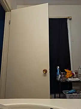 Snapshot of virgieblanca chatting on 03/05/25, 06:34 virgieblanca online show from 03/05/25, 06:34