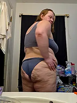 Snapshot of virgieblanca chatting on 10/04/25, 04:32 virgieblanca online show from 10/04/25, 04:32