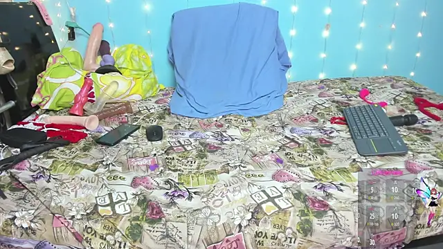 natacha wolf online show from 03/22/25, 08:40