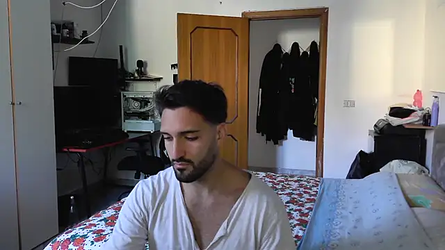 Snapshot of Alexox02 chatting on 10/09/25, 10:57 Alexox02 online show from 10/09/25, 10:57