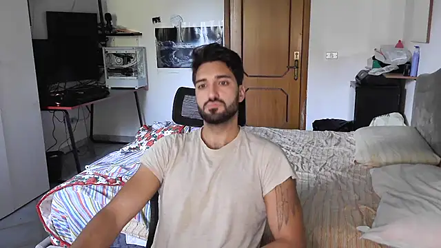 Snapshot of Alexox02 chatting on 11/05/25, 07:41 Alexox02 online show from 11/05/25, 07:41