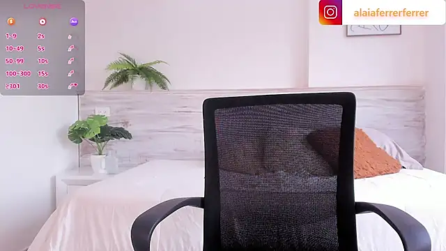 Snapshot of Alaia_Ferrer_ chatting on 02/09/25, 08:34 Alaia Ferrer online show from 02/09/25, 08:34