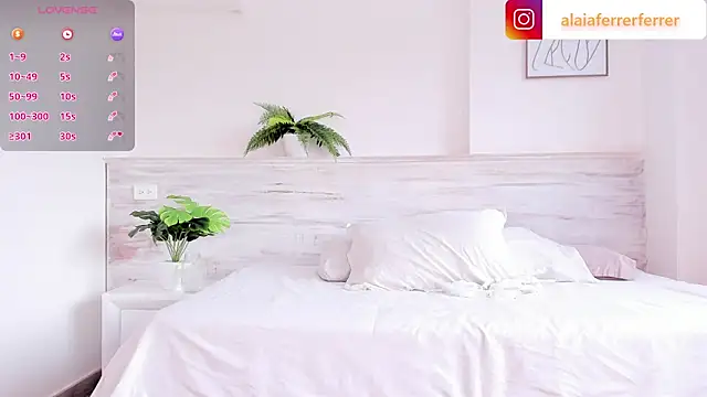 Snapshot of Alaia_Ferrer_ chatting on 02/12/25, 08:29 Alaia Ferrer online show from 02/12/25, 08:29