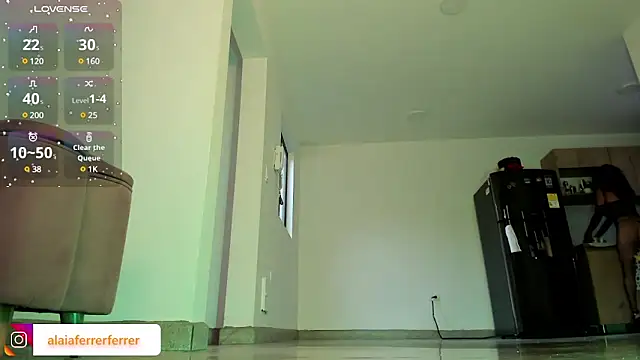 Snapshot of Alaia_Ferrer_ chatting on 03/12/25, 10:39 Alaia Ferrer online show from 03/12/25, 10:39