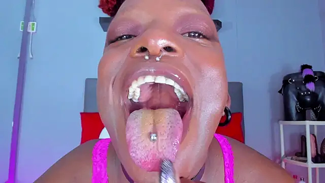 Snapshot of Coco_Kiss chatting on 11/27/25, 07:16 Coco Kiss online show from 11/27/25, 07:16