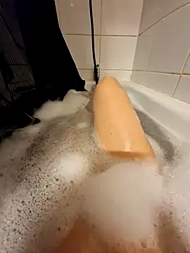 Snapshot of La_patronne_eva chatting on 11/19/25, 10:21 La patronne eva online show from 11/19/25, 10:21