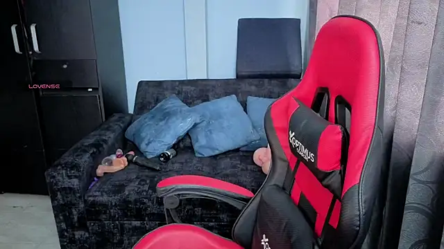 charlotee lovee69 online show from 10/25/25, 06:46