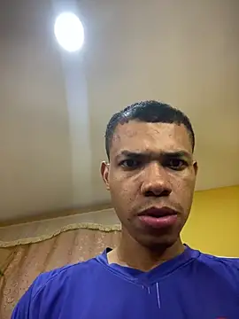 MoiseXxx 777 online show from 12/15/24, 06:29