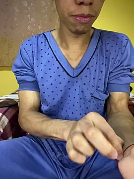 MoiseXxx 777 online show from 12/22/24, 04:39