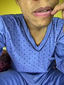 MoiseXxx 777 online show from 02/28/25, 09:36