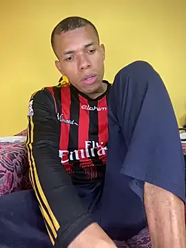 MoiseXxx 777 online show from 03/04/25, 06:26