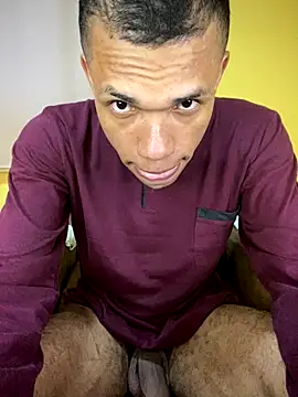 MoiseXxx 777 online show from 10/02/25, 06:42