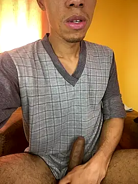 MoiseXxx 777 online show from 10/24/25, 07:43