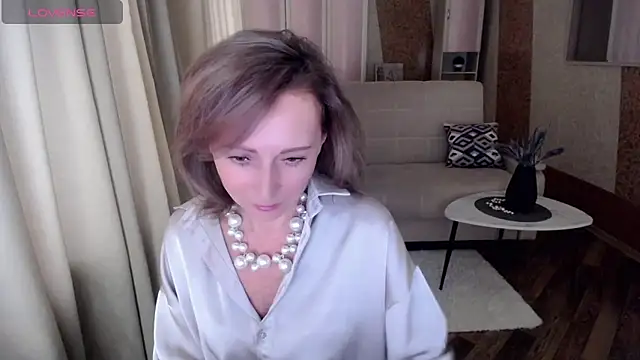 Snapshot of HornyMilf_777 chatting on 01/25/25, 05:40 HornyMilf 777 online show from 01/25/25, 05:40