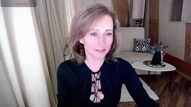 Snapshot of HornyMilf_777 chatting on 01/29/25, 04:58 HornyMilf 777 online show from 01/29/25, 04:58