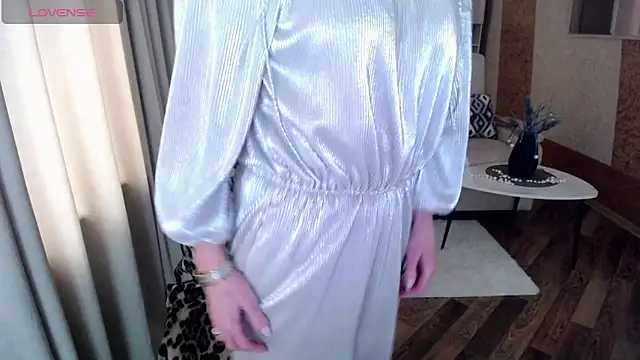 Snapshot of HornyMilf_777 chatting on 02/11/25, 11:21 HornyMilf 777 online show from 02/11/25, 11:21