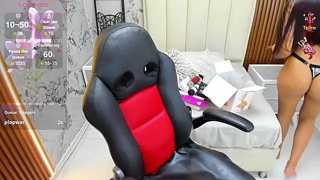 Snapshot of MILEY_JOAS2 chatting on 11/27/25, 07:16 MILEY JOAS2 online show from 11/27/25, 07:16