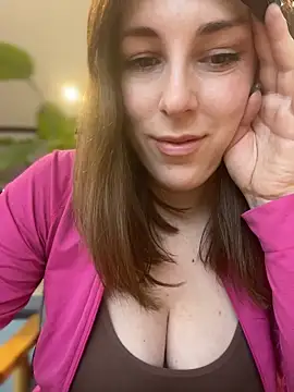 Snapshot of MommmyYummy chatting on 03/10/26, 11:37 MommmyYummy online show from 03/10/26, 11:37