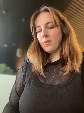 Snapshot of MommmyYummy chatting on 03/12/26, 09:48 MommmyYummy online show from 03/12/26, 09:48