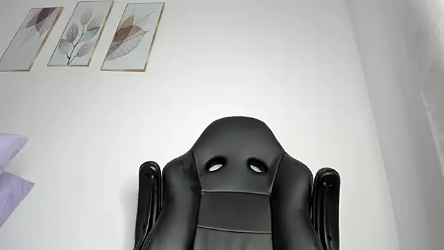 Snapshot of _Molly_rosse_ chatting on 06/18/26, 11:58 Molly rosse online show from 06/18/26, 11:58