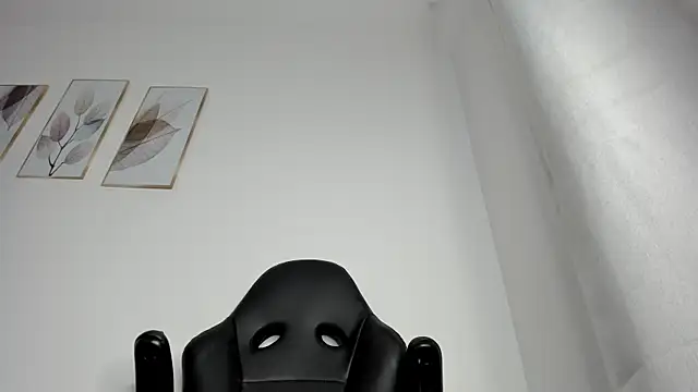 Snapshot of _Molly_rosse_ chatting on 06/26/26, 11:58 Molly rosse online show from 06/26/26, 11:58