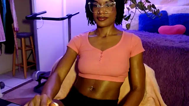 Snapshot of CocoSage chatting on 11/26/25, 08:59 CocoSage online show from 11/26/25, 08:59