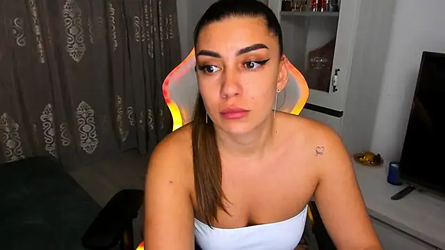 EveEvian online show from 01/24/25, 06:25