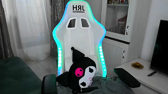 EveEvian online show from 02/02/25, 02:45