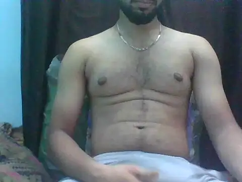 Snapshot of 8inchlegendbro chatting on 06/05/26, 04:35 8inchlegendbro online show from 06/05/26, 04:35