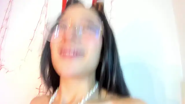 Snapshot of Cloe_Leee chatting on 03/02/25, 08:16 Cloe Leee online show from 03/02/25, 08:16