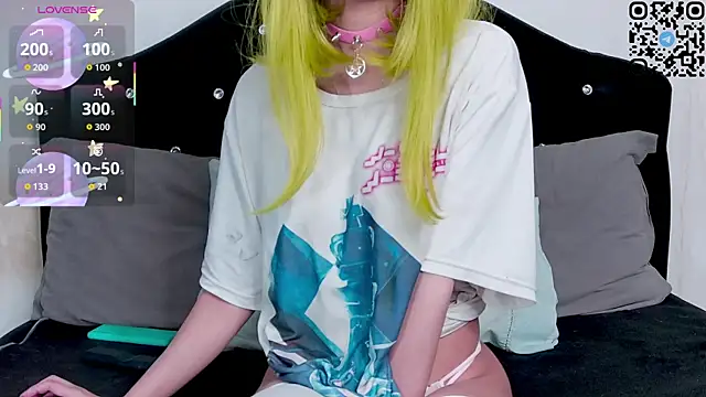 Snapshot of nonawhitemm chatting on 10/19/25, 01:39 nonawhitemm online show from 10/19/25, 01:39