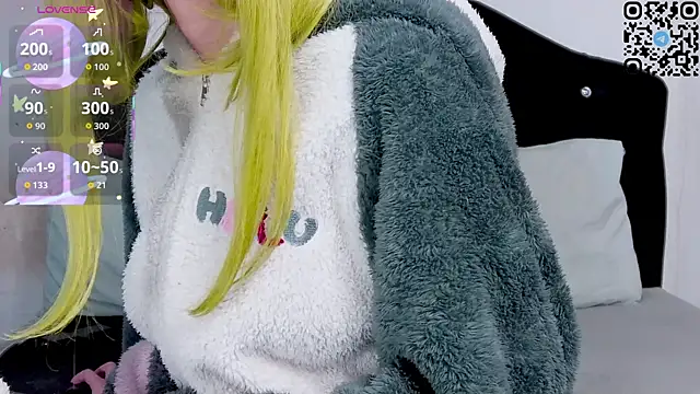 Snapshot of nonawhitemm chatting on 10/20/25, 11:38 nonawhitemm online show from 10/20/25, 11:38