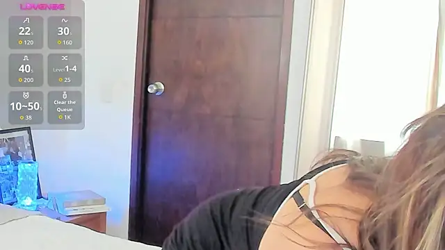 V monse online show from 03/18/26, 04:54