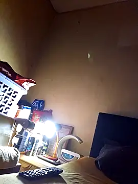 Snapshot of antoniox1978 chatting on 03/19/25, 04:13 antoniox1978 online show from 03/19/25, 04:13