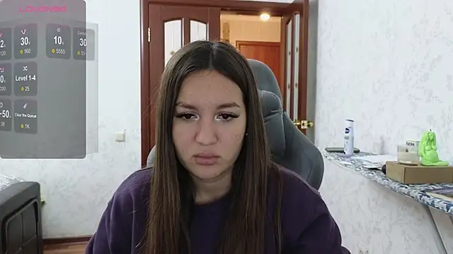 Snapshot of Nelly_Fischer chatting on 12/04/24, 12:25 Nelly Fischer online show from 12/04/24, 12:25