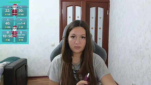 Snapshot of Nelly_Fischer chatting on 12/12/24, 12:01 Nelly Fischer online show from 12/12/24, 12:01