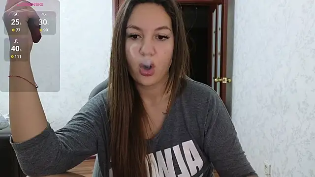 Snapshot of Nelly_Fischer chatting on 12/16/24, 07:32 Nelly Fischer online show from 12/16/24, 07:32