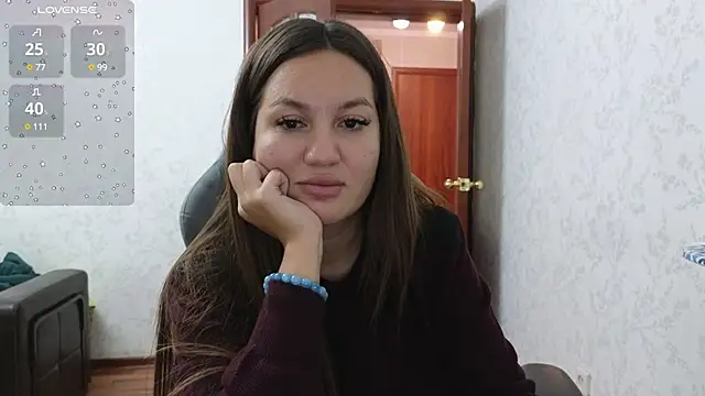 Snapshot of Nelly_Fischer chatting on 12/20/24, 08:12 Nelly Fischer online show from 12/20/24, 08:12