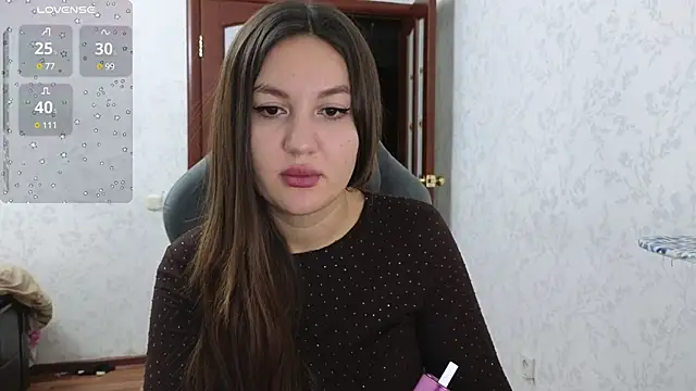 Snapshot of Nelly_Fischer chatting on 01/08/25, 09:23 Nelly Fischer online show from 01/08/25, 09:23