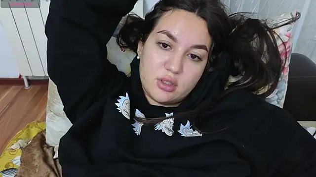 Snapshot of Nelly_Fischer chatting on 02/13/25, 06:59 Nelly Fischer online show from 02/13/25, 06:59