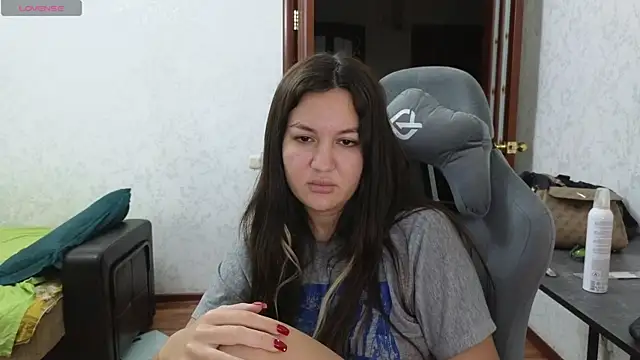 Snapshot of Nelly_Fischer chatting on 03/09/25, 08:21 Nelly Fischer online show from 03/09/25, 08:21