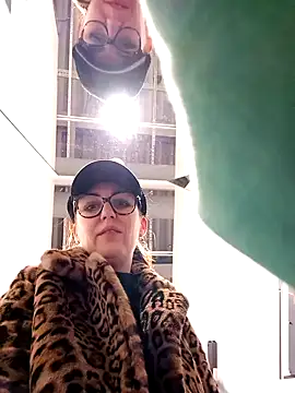 Ulyana72882 online show from 12/23/24, 02:50