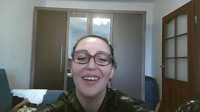 Ulyana72882 online show from 02/05/25, 12:27