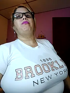 EllisW8 online show from 02/15/26, 10:28