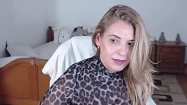 evamaria2024 online show from 03/04/25, 02:10