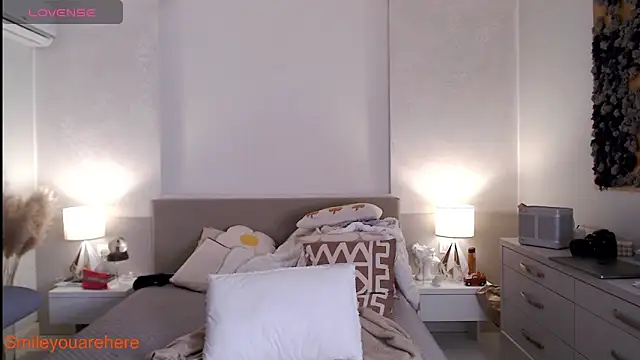 Snapshot of Smileyouarehere chatting on 04/16/26, 09:39 Smileyouarehere online show from 04/16/26, 09:39