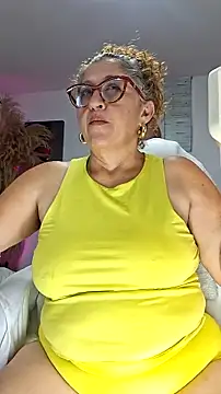 Snapshot of evelin_hott chatting on 12/04/25, 03:38 evelin hott online show from 12/04/25, 03:38