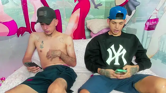 Snapshot of amazing_group_hot69 chatting on 09/27/25, 07:08 amazing group hot69 online show from 09/27/25, 07:08