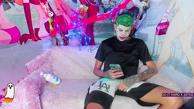 Snapshot of amazing_group_hot69 chatting on 10/31/25, 07:59 amazing group hot69 online show from 10/31/25, 07:59