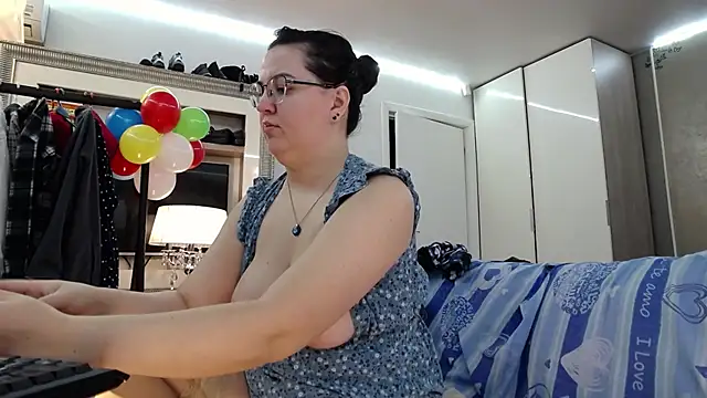 ILoveToFeelU online show from 01/15/26, 09:40